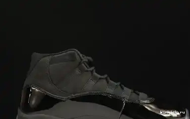 - RETRO 11 AND GOWN JORDAN CAP 0429